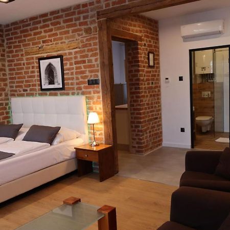 Apartament Przy Rynku Chełmno Exteriör bild